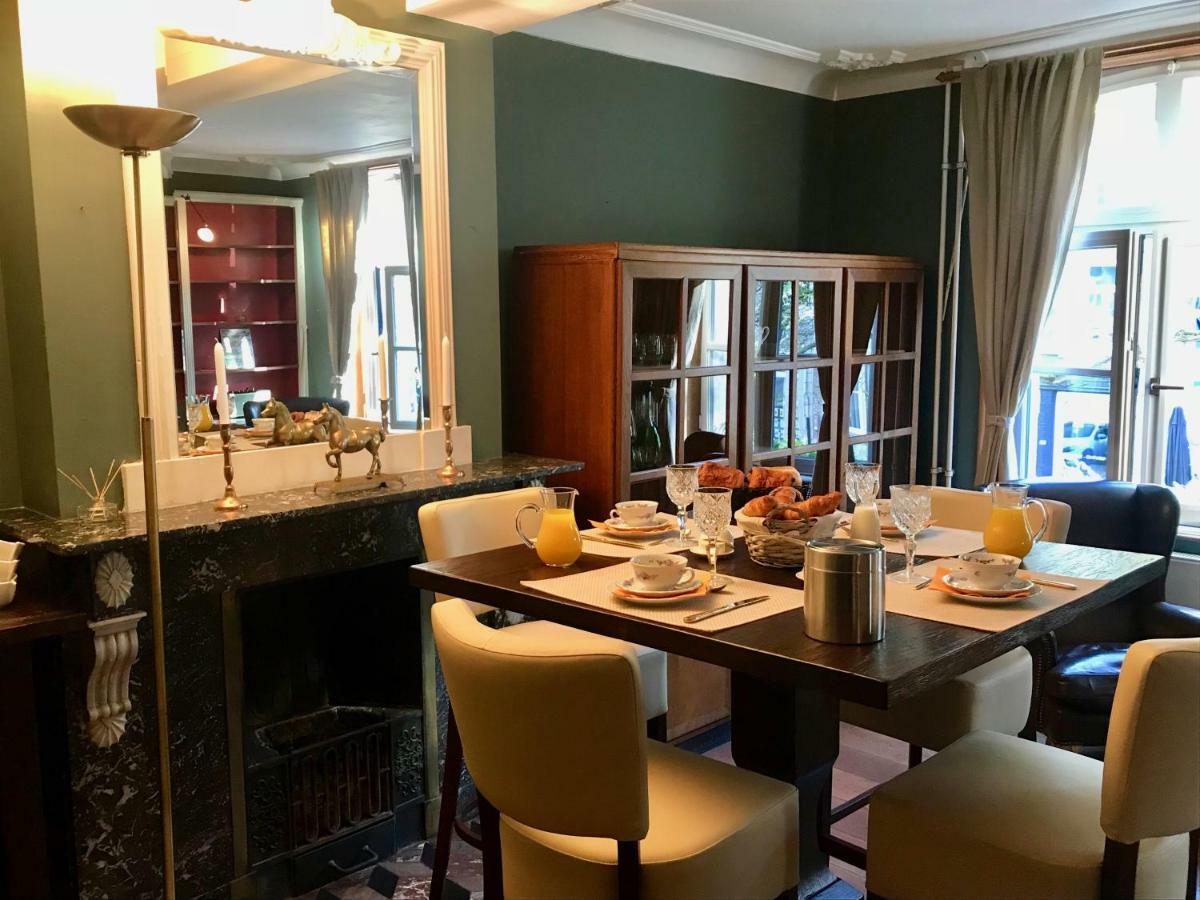 Au Lion D'or Bed & Breakfast *